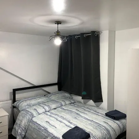 Rahal Outram Appartement Londen Buitenkant foto